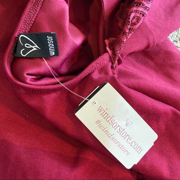 SOLD NWT Maroon Lace Back Flare Dress Small - Picture 9 of 15